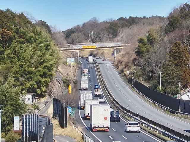 名阪国道交通情報 : 7. 下柘植IC付近 | I.C.T ライブカメラ